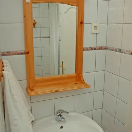 Feszek Apartmanhaz Apartman *