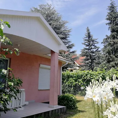 Feszek Apartmanhaz Vonyarcvashegy