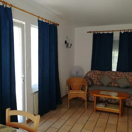 Feszek Apartmanhaz Apartment *