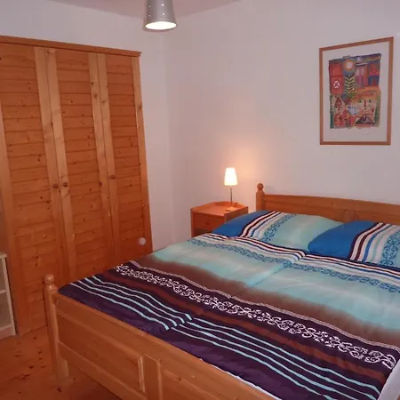 Feszek Apartmanhaz 沃尼奥尔茨沃什海吉