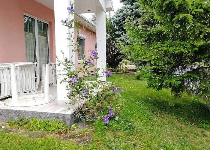 Feszek Apartmanhaz