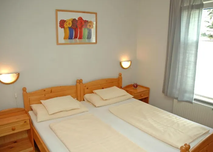Feszek Apartmanhaz * Vonyarcvashegy