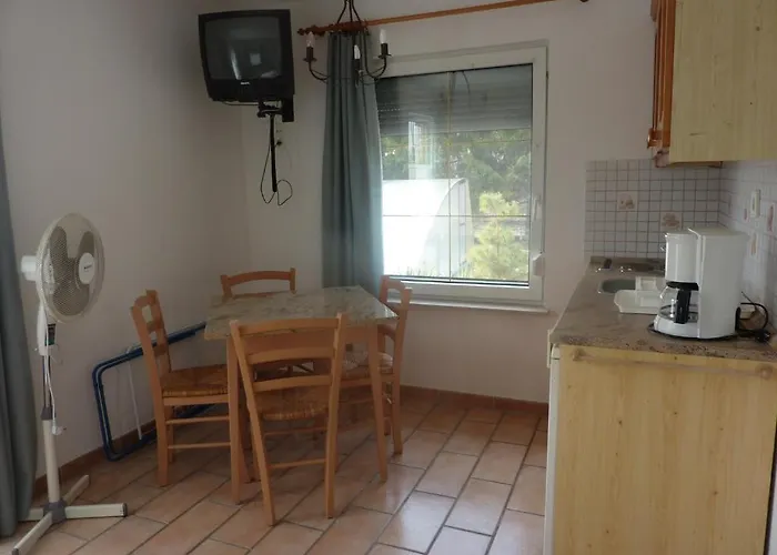 Feszek Apartmanhaz Διαμέρισμα Vonyarcvashegy