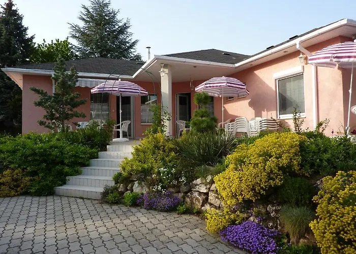 Feszek Apartmanhaz Apartamento *